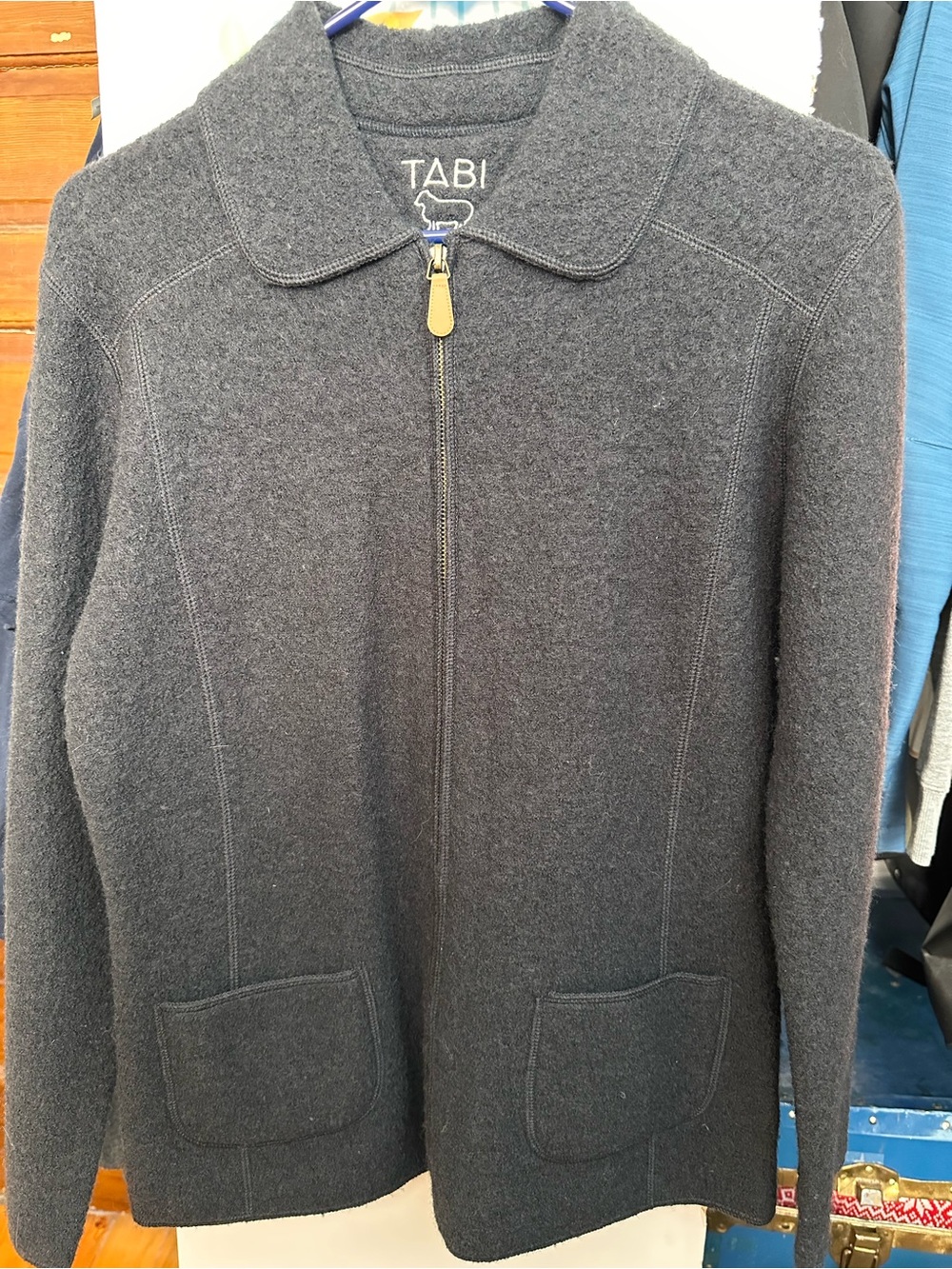 TABI Zip-Front 💯Wool Jacket - Picture 2 of 3